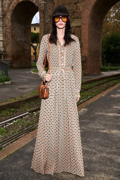 Look 25